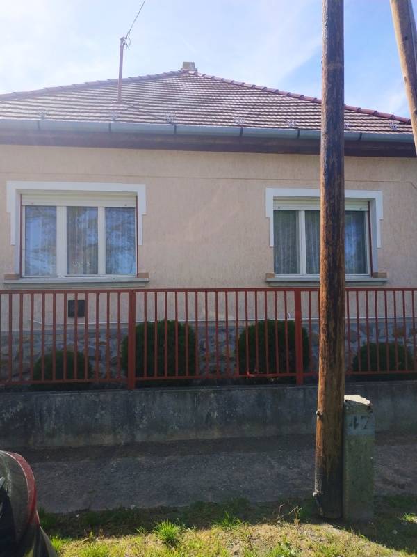 eladó családi ház, Tóalmás