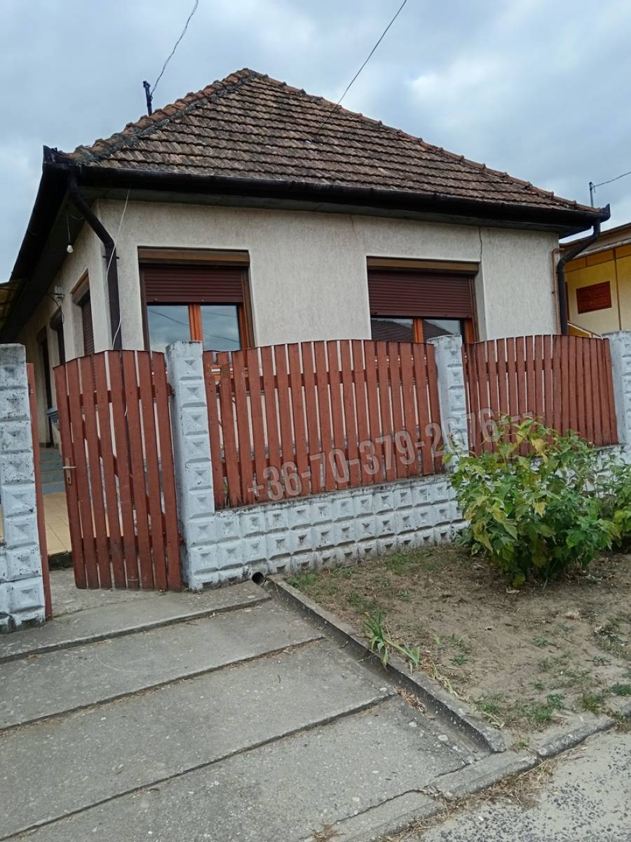 eladó családi ház, Tóalmás