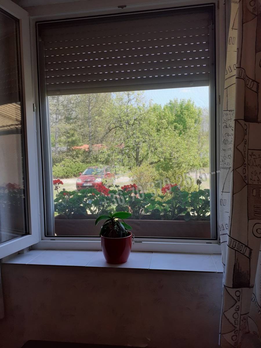 eladó téglalakás, Isaszeg